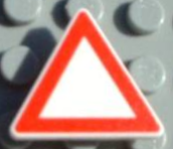 [P 892pb003 (White)] Road Sign 2 x 2 Triangle with Clip with Yield Pattern
