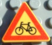 [P 892pb006 (Yellow)] Road Sign 2 x 2 Triangle with Clip with Bicycle Crossing Pattern