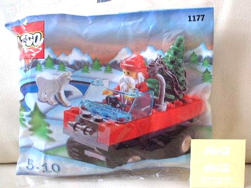 [S 1177-1 (No Colour)] Santa in Truck with Polar Bear polybag
