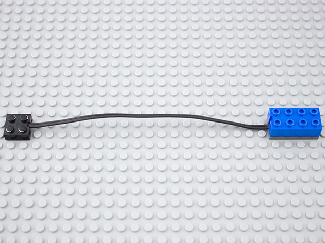 Electric Sensor, Light with Non-Removable Lead (25.5 Studs Total Length)