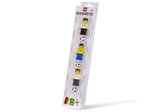 Magnet Set, Minifigures Soccer Players (3) with Balls blister pack